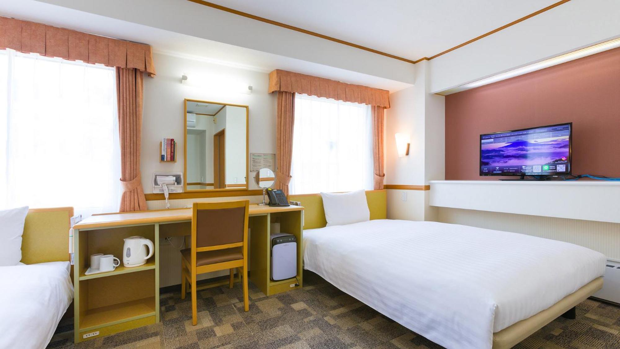 Toyoko Inn Aioi Eki Shinkansen Guchi Kamer foto