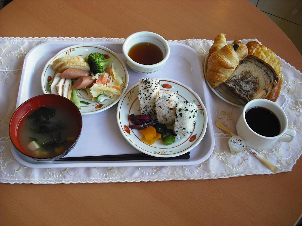 Toyoko Inn Aioi Eki Shinkansen Guchi Buitenkant foto